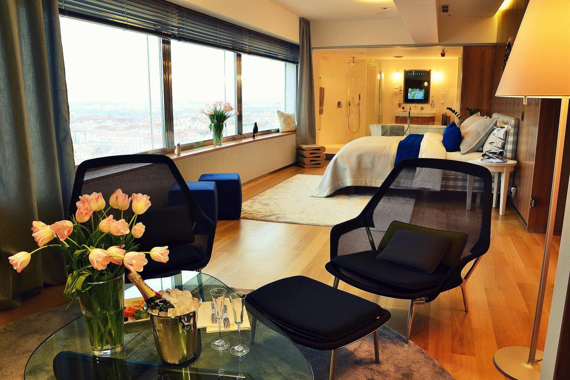 One Room Hotel Prag Dış mekan fotoğraf